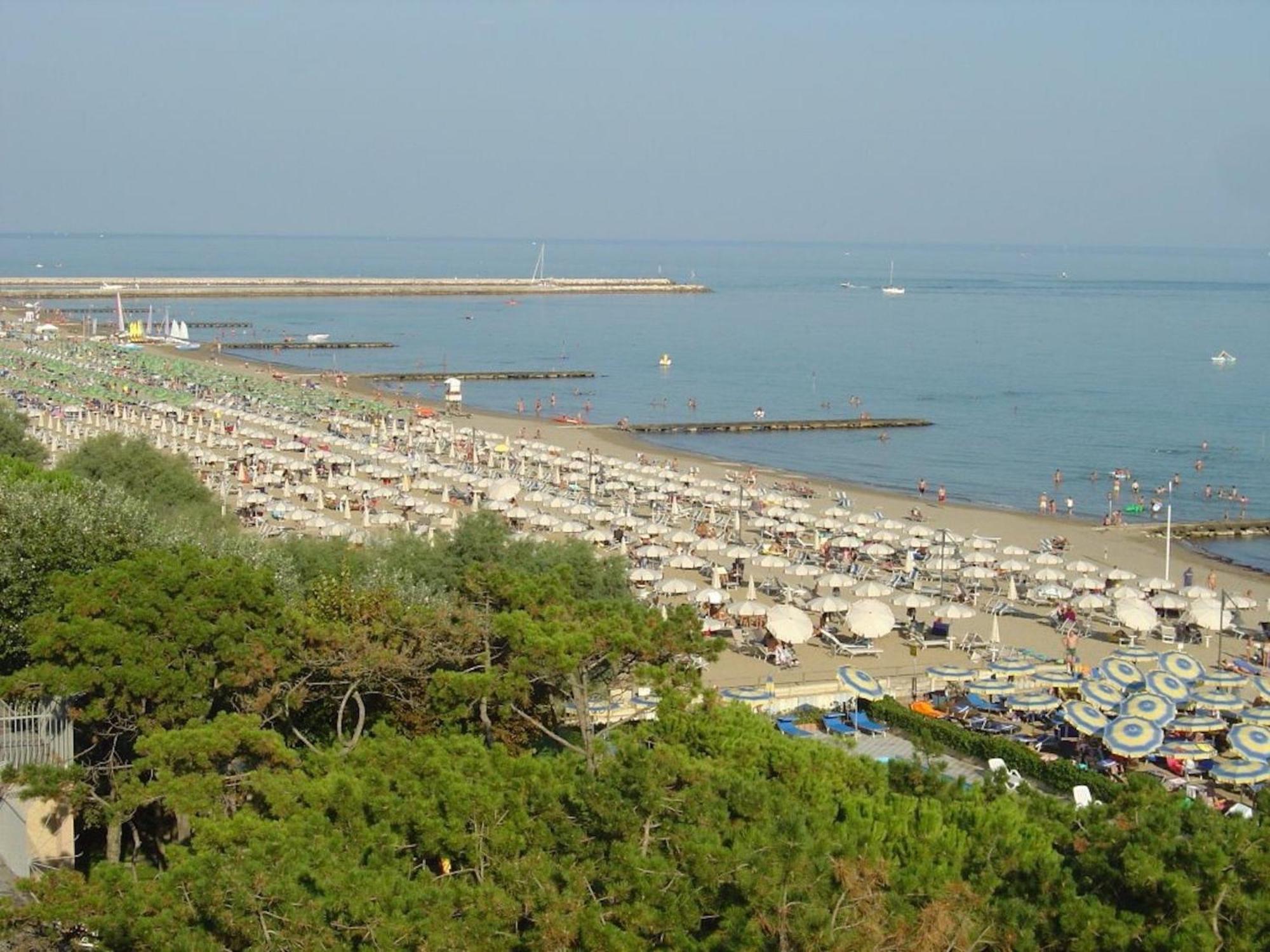 Renovated Flat With A Stunning Terrace Apartment Porto Santa Margherita di Caorle Exterior photo